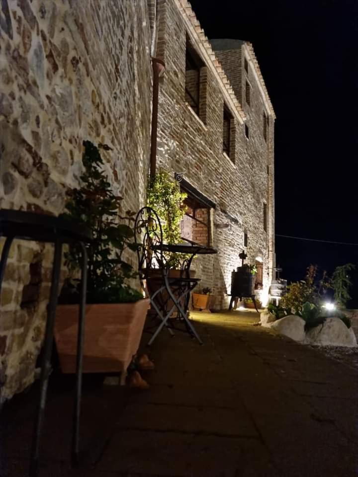 Castello Di Petecciano B&B Mosciano SantʼAngelo Eksteriør billede