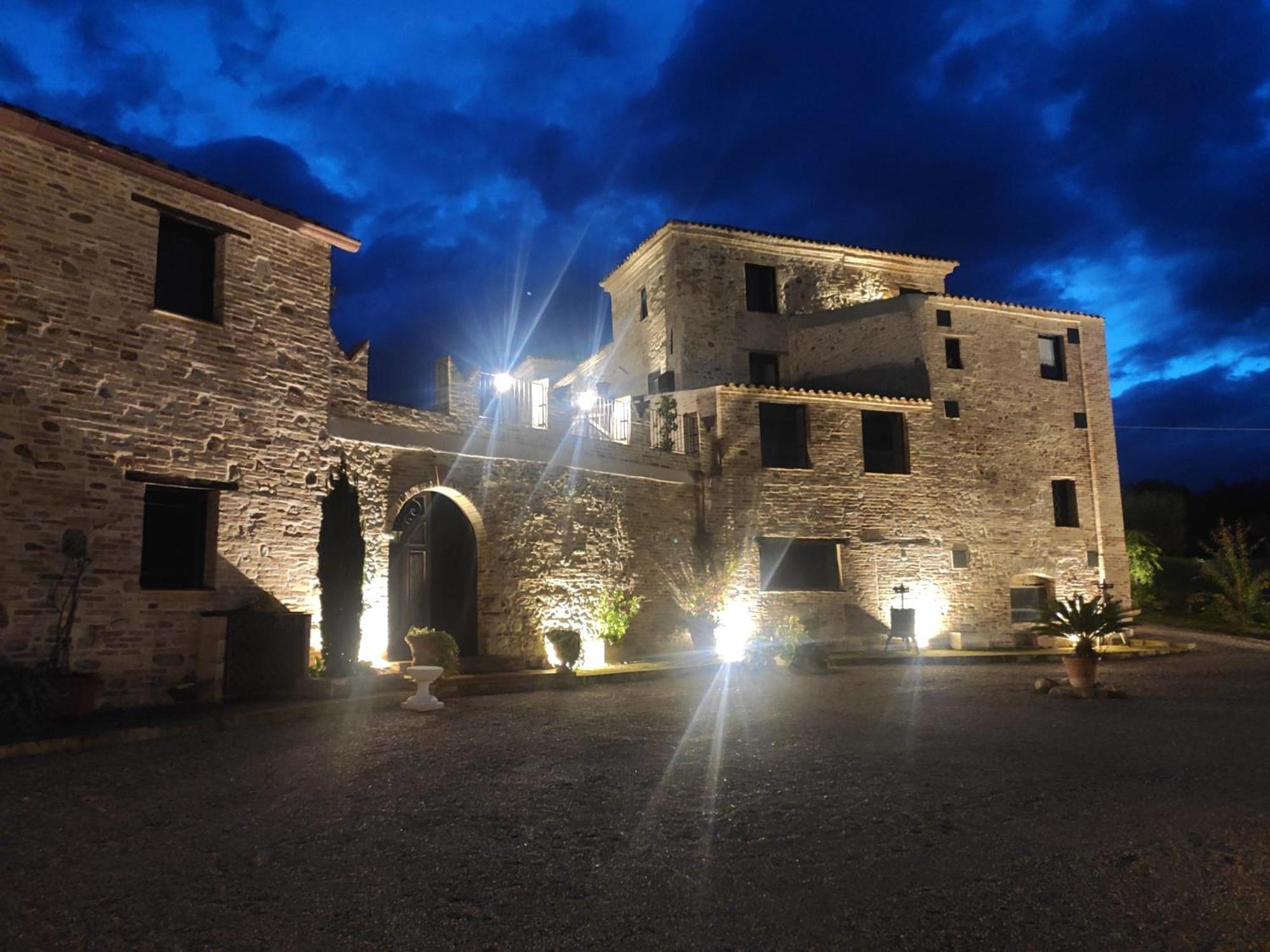 Castello Di Petecciano B&B Mosciano SantʼAngelo Eksteriør billede